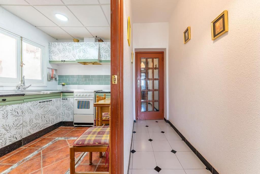 Piso En Pueblo Cerca De La Costa Apartment Elda Bagian luar foto