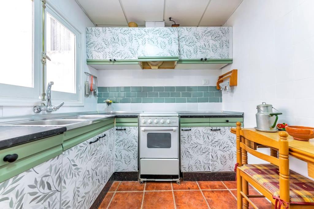 Piso En Pueblo Cerca De La Costa Apartment Elda Bagian luar foto
