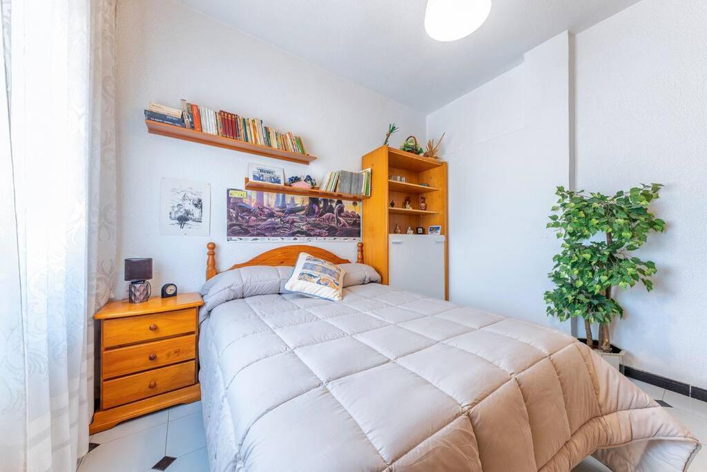Piso En Pueblo Cerca De La Costa Apartment Elda Bagian luar foto