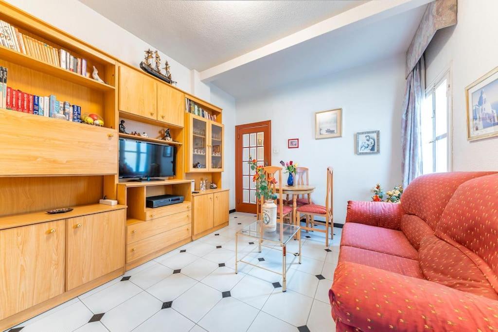 Piso En Pueblo Cerca De La Costa Apartment Elda Bagian luar foto